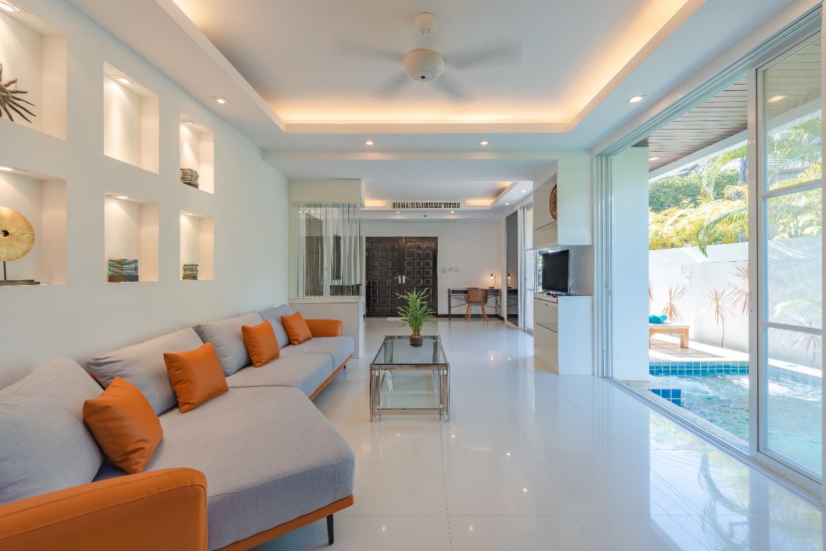 White Villa Patong For Sale Phuket (Thai-Real.com)