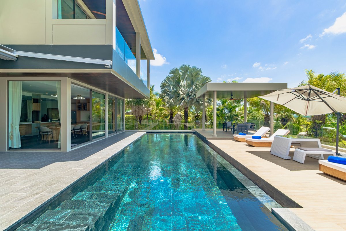Villa Lion For Sale Layan Beach Phuket (Thai-Real.com)